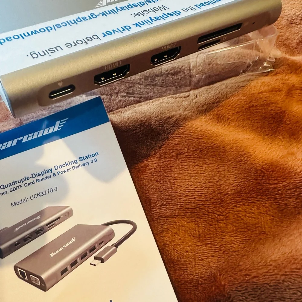 Hiearcool Docking Station for laptop, Quadruple Display USB C 12 in 1 New